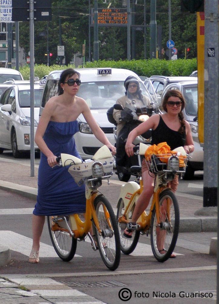 bike sharing bikemi e biciclette a milano